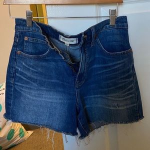 Madewell high rise Jean shorts size 27